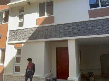 3 Bedroom  Baguio Townhouse