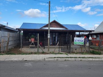 se vende casa en los niches,