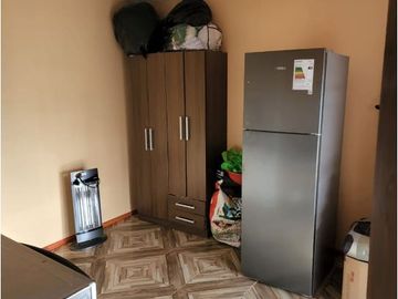 se vende casa en los niches,