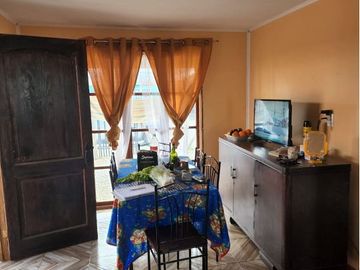se vende casa en los niches,