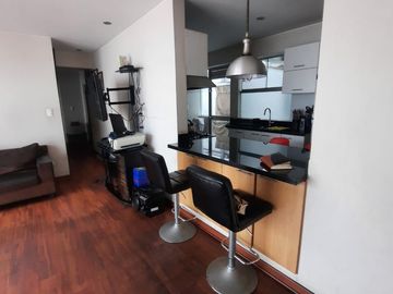 BAJO A $185,000 FLAT, URB CHAMA, SURCO.FRENTE A PARQUE, EXCELENTE ZONA RESIDENCIAL.