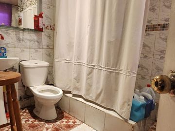 Se vende comoda y amplia propiedad en curico