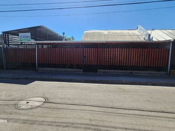 Se vende comoda y amplia propiedad en curico