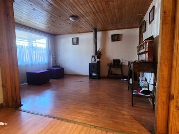 Se vende comoda y amplia propiedad en curico
