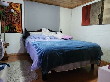 Se vende comoda y amplia propiedad en curico