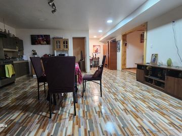Se vende comoda y amplia propiedad en curico