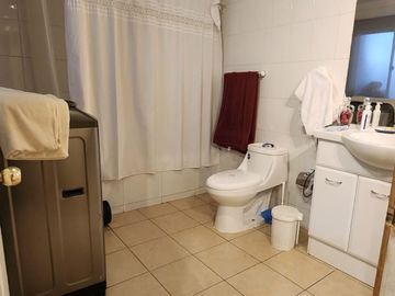 Se vende comoda y amplia propiedad en curico