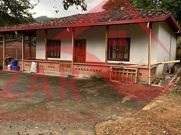 Se Arrienda Finca Avícola en Ebéjico