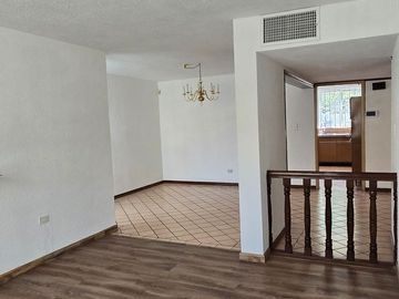 🏠 Casa en Venta/Renta - Ideal para Oficinas o Negocio