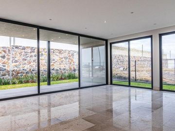 Casa en Venta en Querétaro, Lomas del Campanario Norte con acabados lujosos