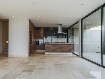 Casa en Venta en Querétaro, Lomas del Campanario Norte con acabados lujosos