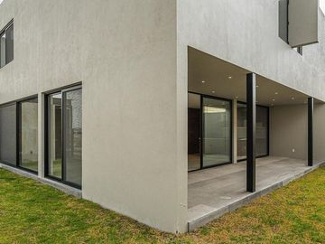 Casa en Venta en Querétaro, Lomas del Campanario Norte con acabados lujosos