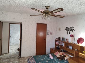 CASA EN VENTA CALLE TURIN, ITALIA PROVIDENCIA