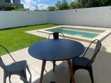 CASA EN PRIVADA RESIDENCIAL CONKAL • YUCATÁN