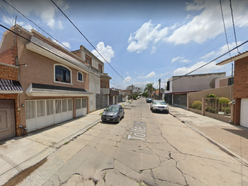 CASA EN VENTA EN LAS BUGAMBILIAS, LEON-GTO