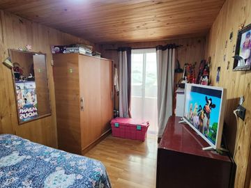 CASA CON GRAN ESPACIO EN BARRIO TRANQUILO