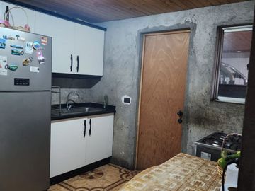 CASA CON GRAN ESPACIO EN BARRIO TRANQUILO