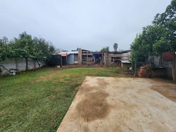 CASA CON GRAN ESPACIO EN BARRIO TRANQUILO