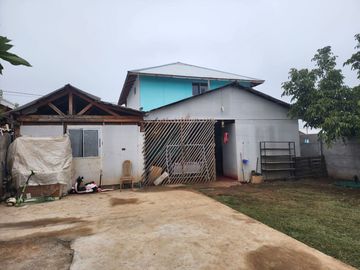CASA CON GRAN ESPACIO EN BARRIO TRANQUILO