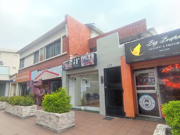Venta Edificio comercial y residencial Urdesa Central Av Victor Emilio Estrada Guayaquil