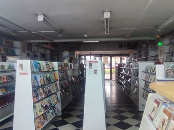 Venta Edificio comercial y residencial Urdesa Central Av Victor Emilio Estrada Guayaquil