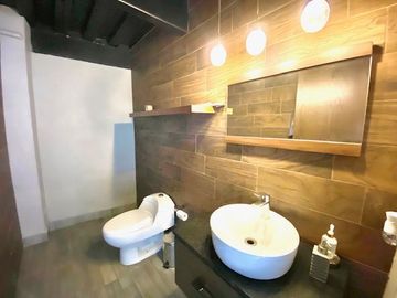 Hermosa casa dentro de coto La Loma en Bugambilias