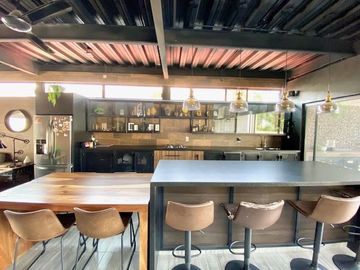 Hermosa casa dentro de coto La Loma en Bugambilias