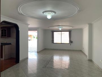 VENDO HERMOSA CASA EN CONDOMINIO AL SUR DE CALI EN EL BARRIO MELÉNDEZ