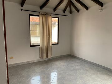 VENDO HERMOSA CASA EN CONDOMINIO AL SUR DE CALI EN EL BARRIO MELÉNDEZ