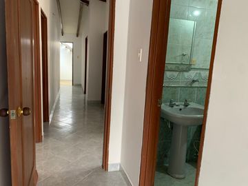VENDO HERMOSA CASA EN CONDOMINIO AL SUR DE CALI EN EL BARRIO MELÉNDEZ