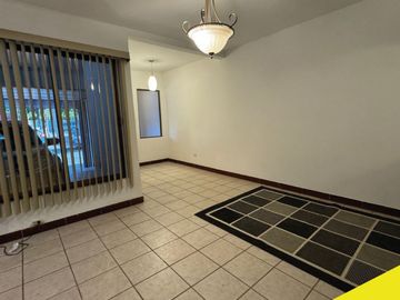 Se Vende Casa de 1 Piso en Colonia Santa Fe