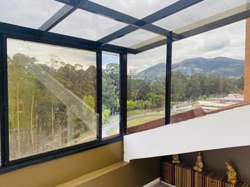 Lujoso Penthouse en venta 350m2C Sector Ordóñez Lasso