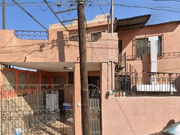 REMATO CASA  EN VILLA MITRAS MONTERREY