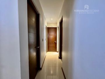 RINCONADA - VENDE CASA DOS PISOS 4D 4B PISICNA - COND. EL GOLF