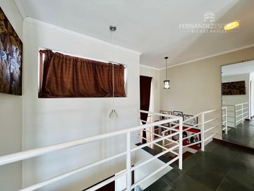 RINCONADA - VENDE CASA DOS PISOS 4D 4B PISICNA - COND. EL GOLF