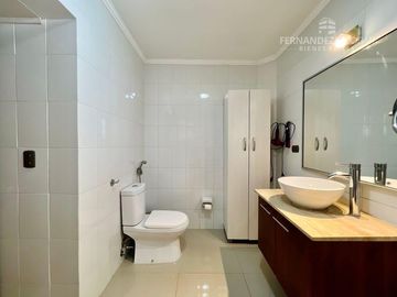 RINCONADA - VENDE CASA DOS PISOS 4D 4B PISICNA - COND. EL GOLF