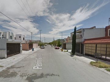 CASA EN REMATE BANCARIO EN PEDRO GUAJARDO , QUINTAS COLONIAL, APODACA , NUEVO LEON.