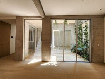 Venta de departamento con inquilino: 2 recámaras, 2 baños, 2 estacionamientos. Renta: 63mil mensuales! Col. Condesa