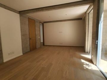 Venta de departamento con inquilino: 2 recámaras, 2 baños, 2 estacionamientos. Renta: 63mil mensuales! Col. Condesa