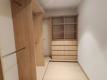 Venta de departamento con inquilino: 2 recámaras, 2 baños, 2 estacionamientos. Renta: 63mil mensuales! Col. Condesa