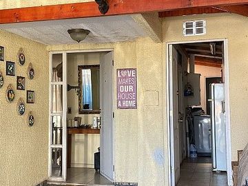 CASA EN VENTA MAIPU - 4D 3B