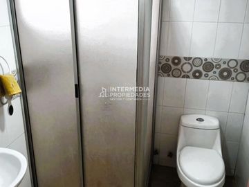 ¡Oportunidad Única! Dos Casas en Gran Terreno de 400 m² en El Bosque.