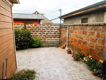 ¡Oportunidad Única! Dos Casas en Gran Terreno de 400 m² en El Bosque.