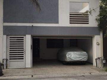 CASA EN VENTA COL. PUERTA DE HIERRO ZONA CUMBRES MONTERREY, N.L.