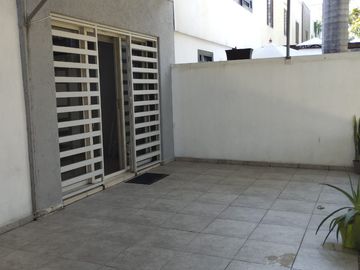 CASA EN VENTA COL. PUERTA DE HIERRO ZONA CUMBRES MONTERREY, N.L.