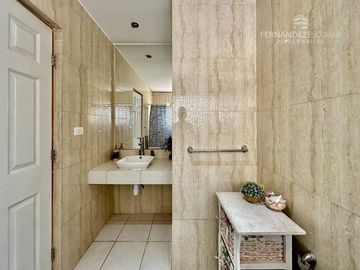 SAN FELIPE - VENDE CASA 4D 4B 3E PISCINA