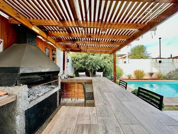 SAN FELIPE - VENDE CASA 4D 4B 3E PISCINA