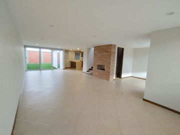 Casa en Venta Residencial Lomas Virreyes, Calimaya