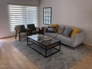 CASA EN VENTA CON HERMOSA VISTA