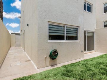 CASA EN VENTA CON HERMOSA VISTA